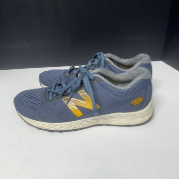 New Balance Arishi Men's Size 10 - Picture 1 of 13